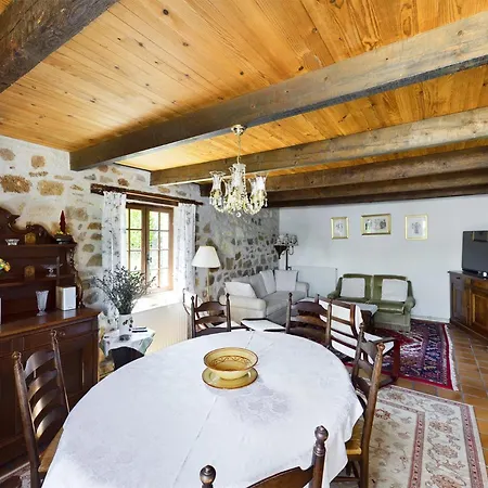 En Pierre Avec Piscine Cordes-ciel Holiday home